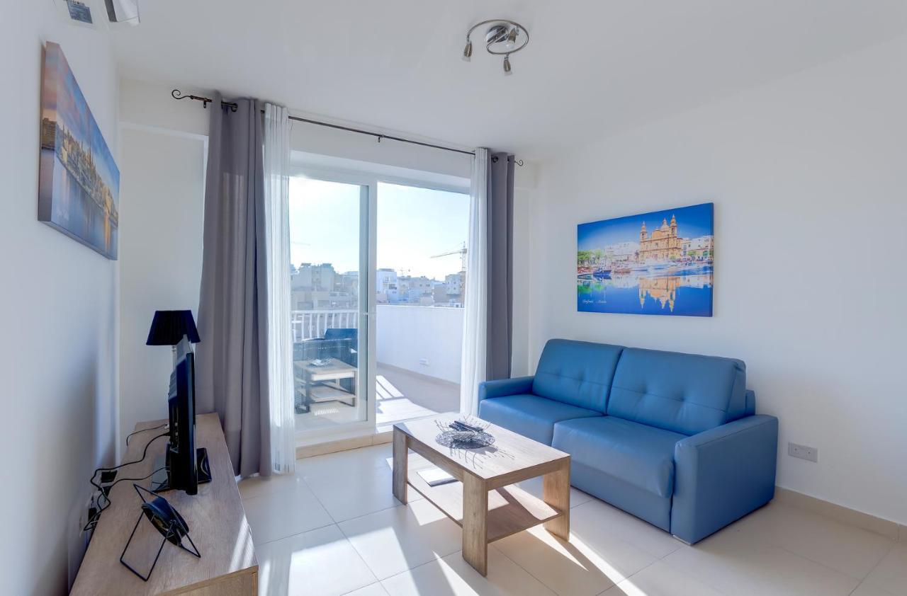 Centric And Modern Penthouse Close To Amenities 음시다 외부 사진